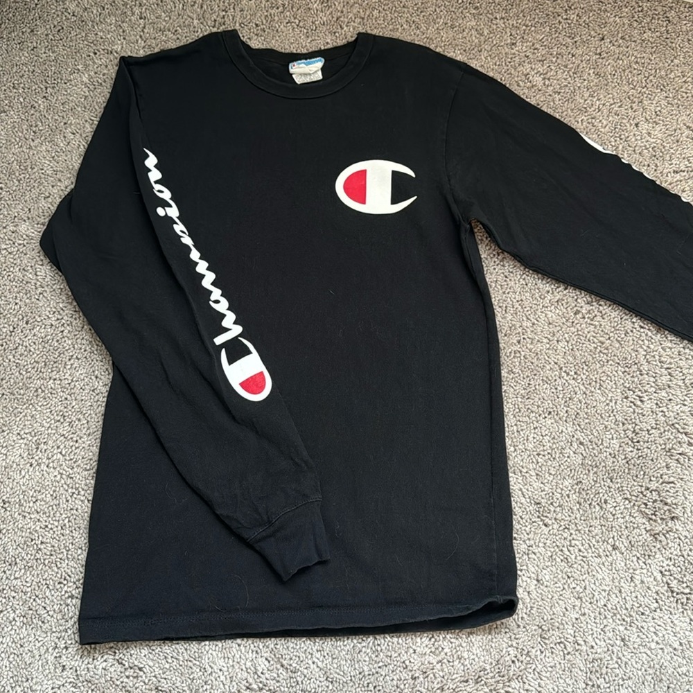 Champion long sleeve shirt